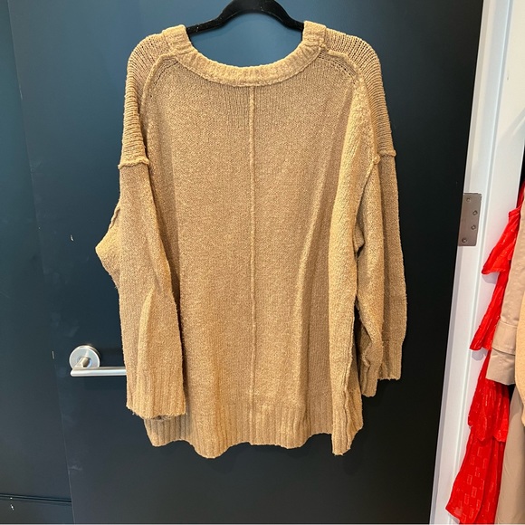 Free People Brooksize Sweater in Desert Camel Size Medium - Picture 4 of 9